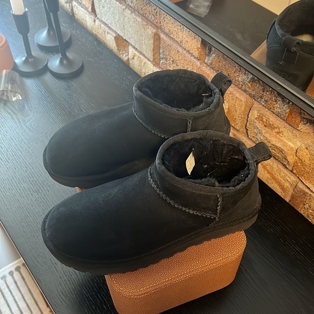 Ugg Mini Boot - image 3